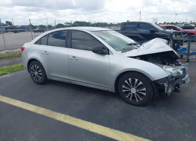 2011 CHEVROLET Cruze