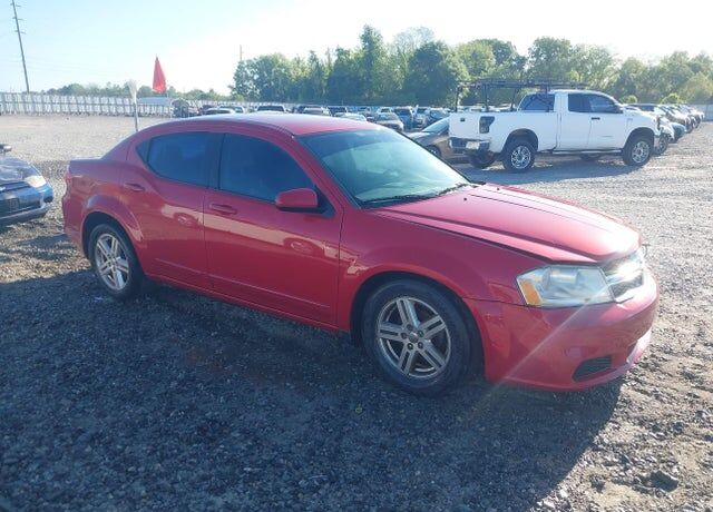 2012 DODGE Avenger