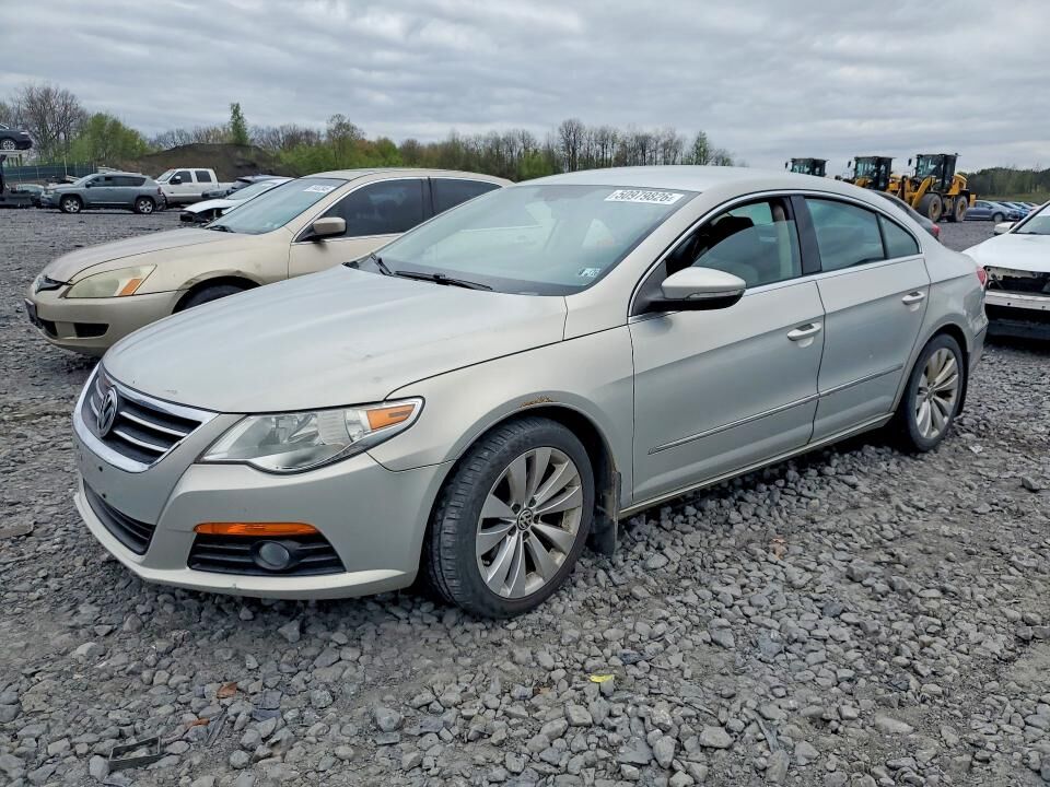 2010 VOLKSWAGEN Passat