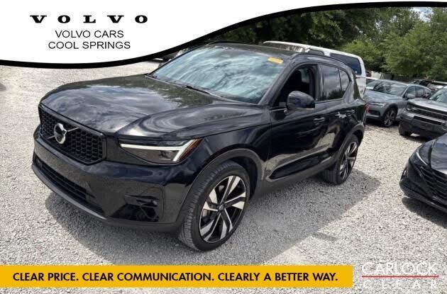 2023 VOLVO XC40