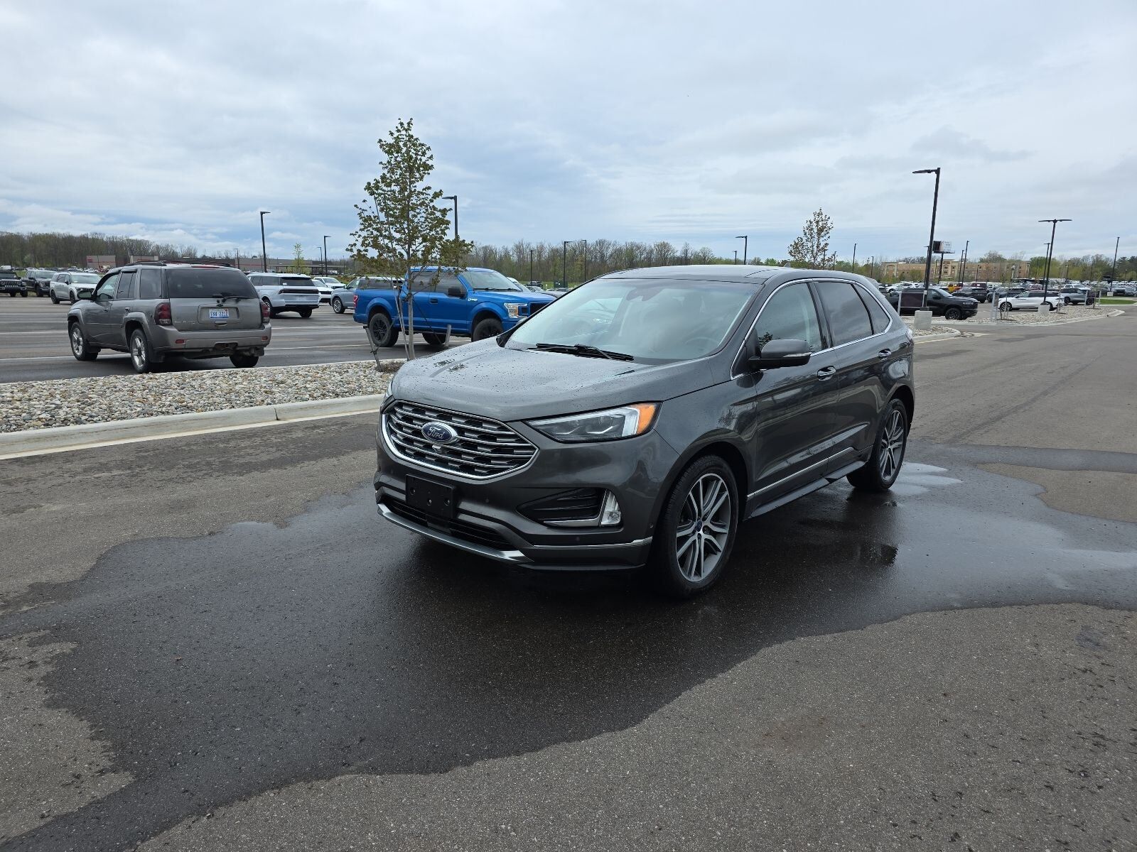 2019 FORD Edge