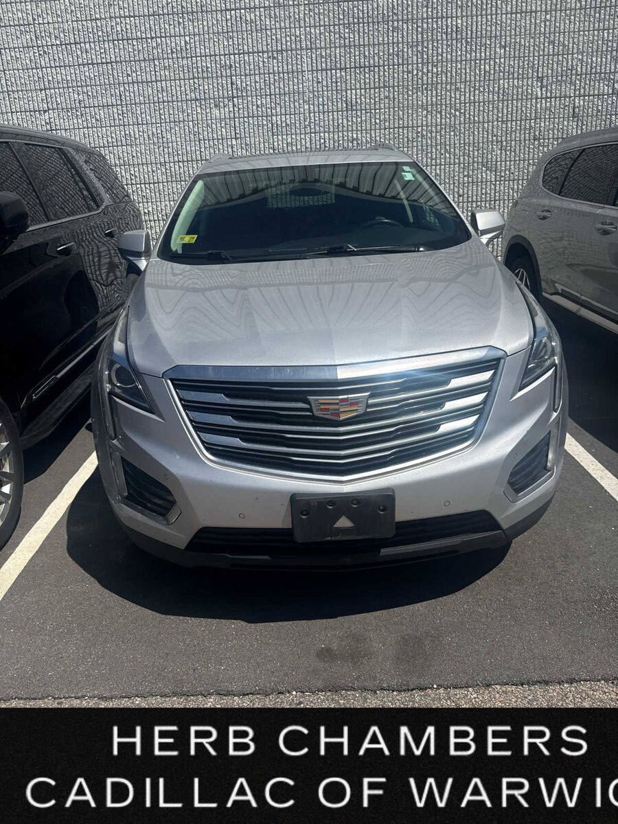 2017 CADILLAC XT5
