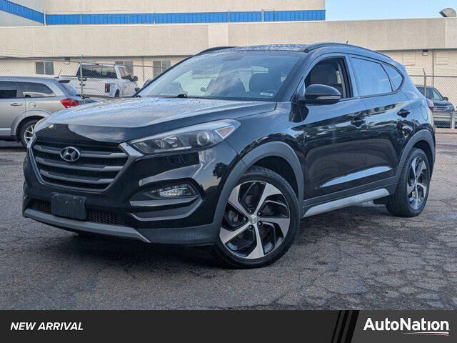2017 HYUNDAI Tucson