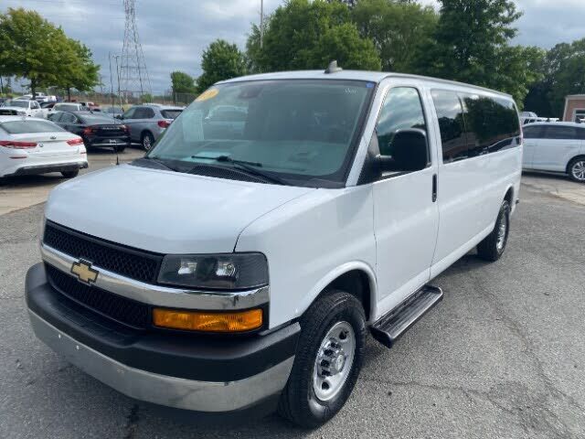 2020 CHEVROLET Express