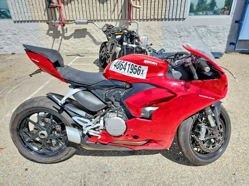 2025 DUCATI Superbike