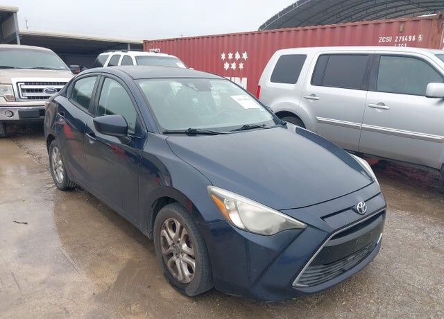 2017 TOYOTA Yaris
