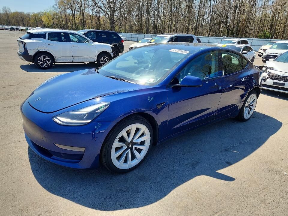 2022 TESLA Model 3