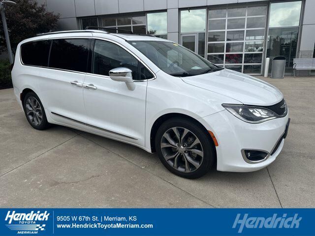 2017 CHRYSLER Pacifica