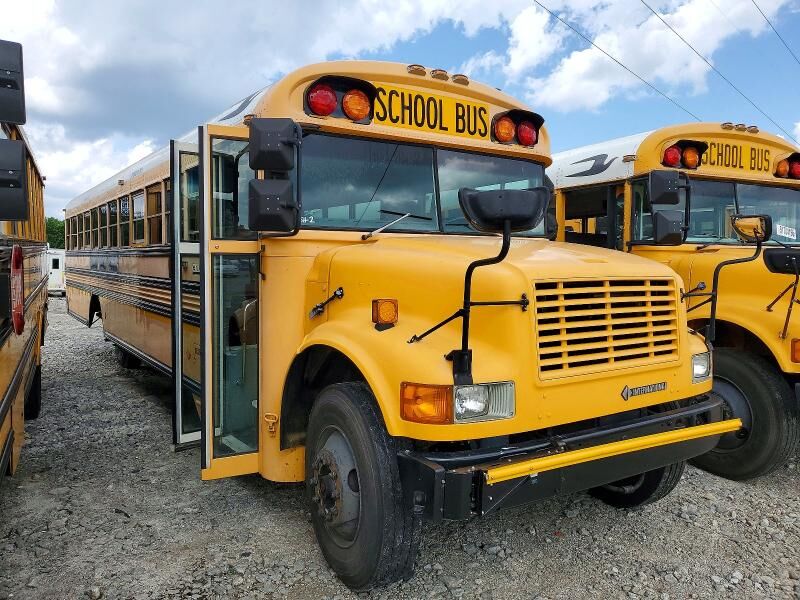 1997 INTERNATIONAL 3800