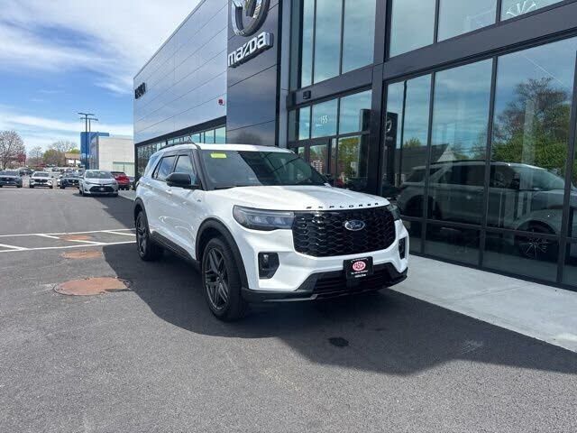 2025 FORD Explorer