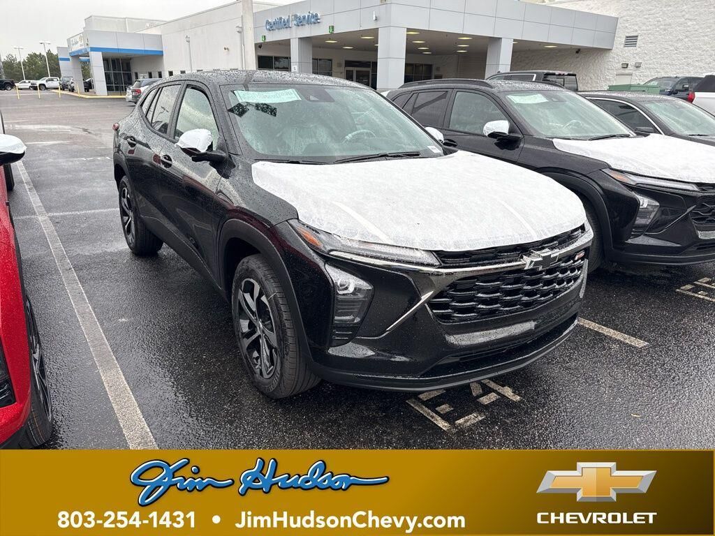 2026 CHEVROLET Trax