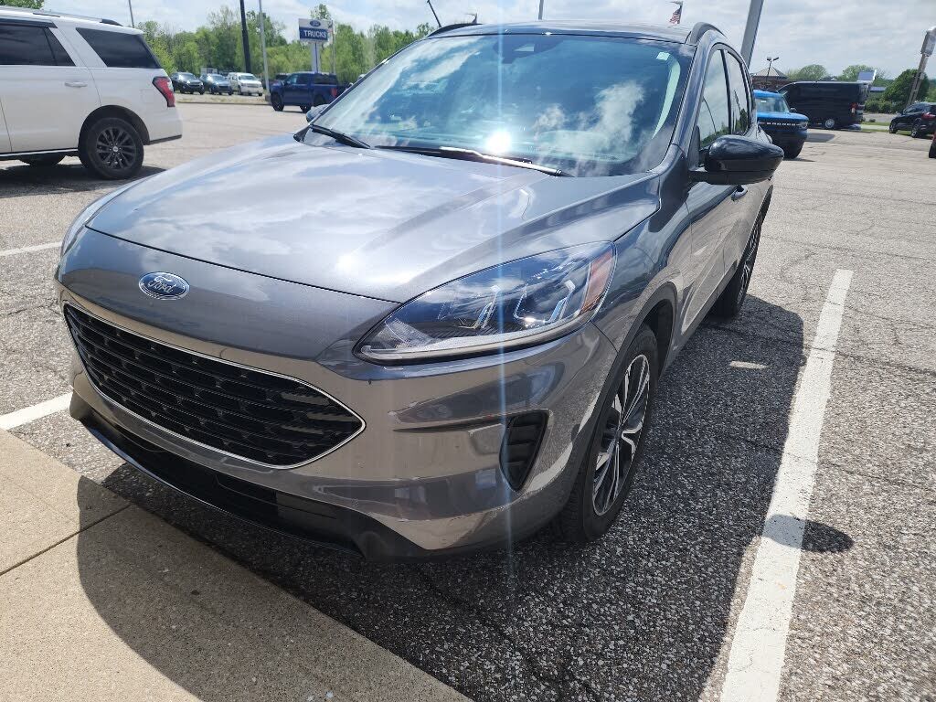 2022 FORD Escape