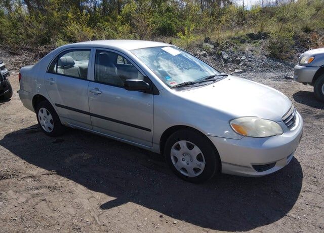2004 TOYOTA Corolla