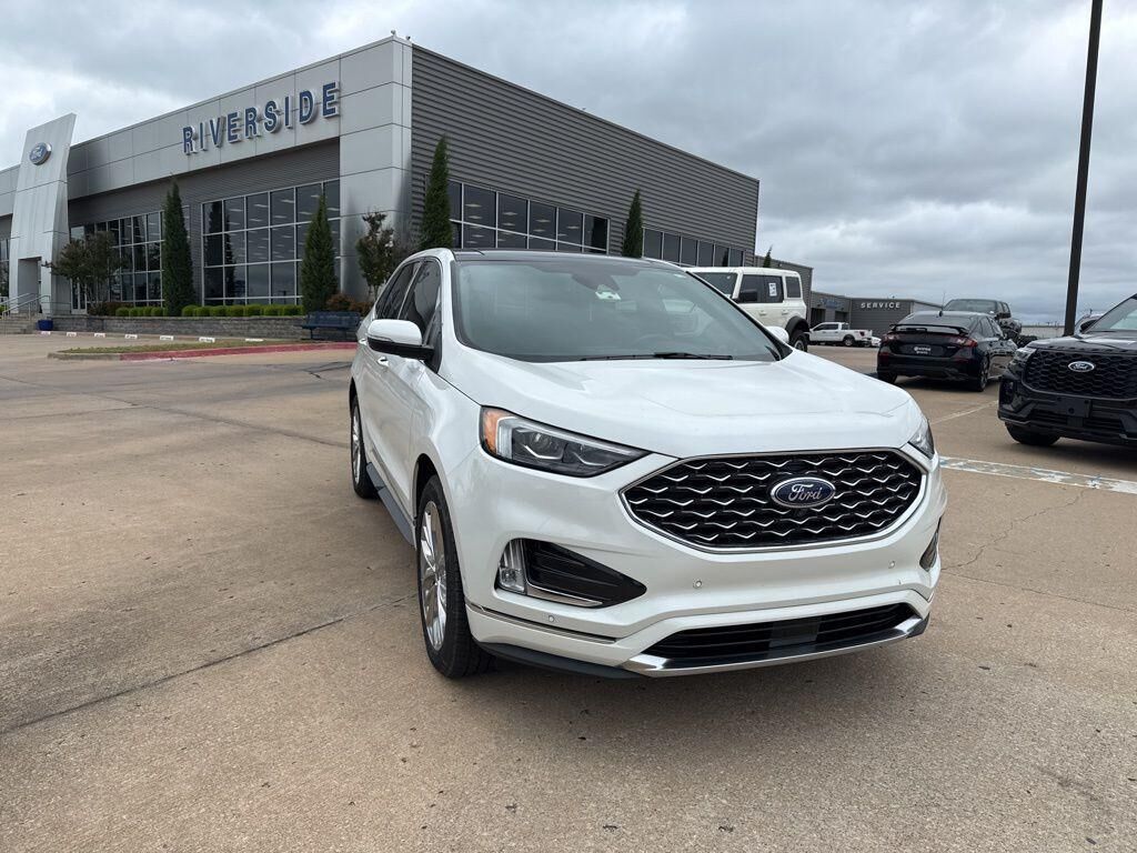 2022 FORD Edge