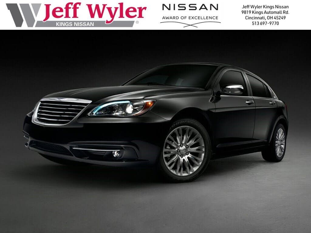 2011 CHRYSLER 200