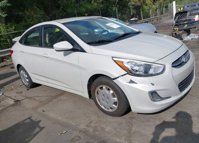 2016 HYUNDAI Accent
