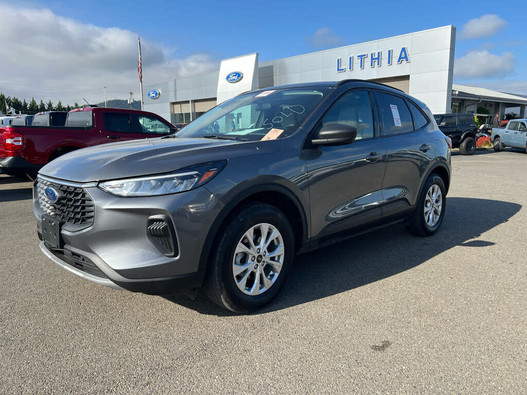 2025 FORD Escape