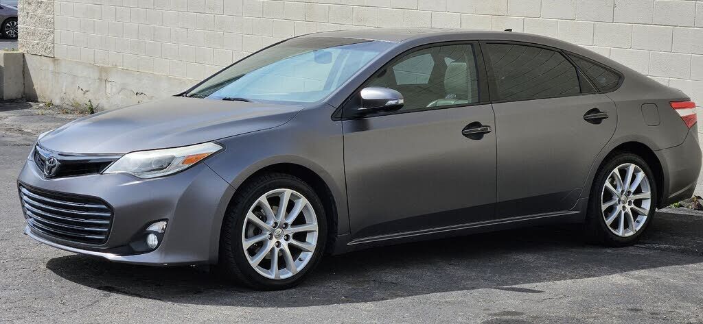 2013 TOYOTA Avalon