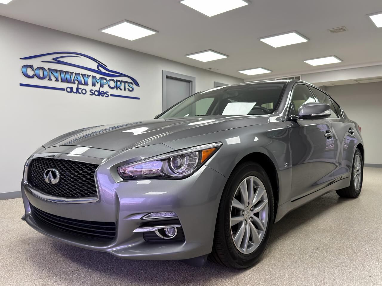 2015 INFINITI Q50