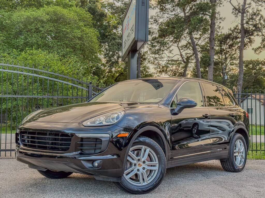 2016 PORSCHE Cayenne