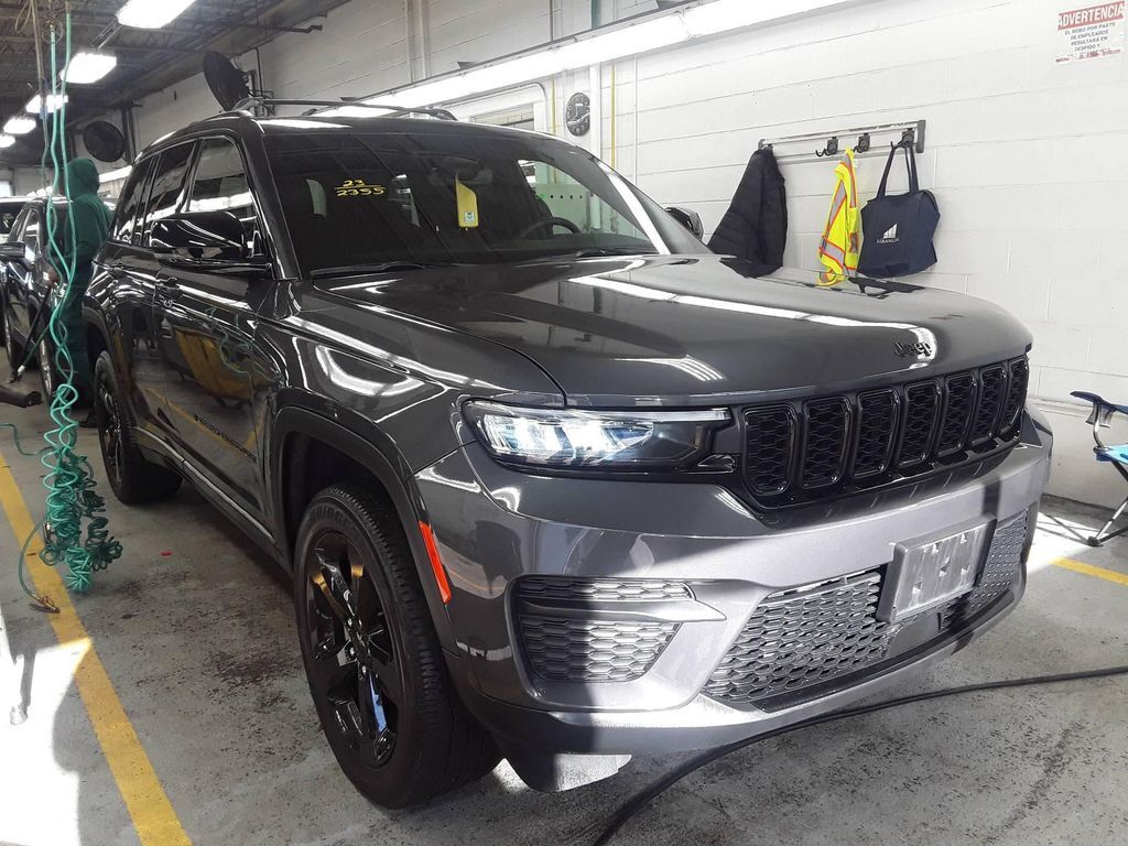 2023 JEEP Grand Cherokee
