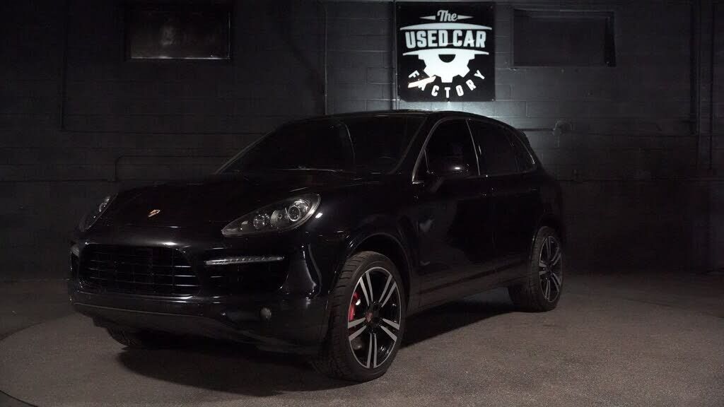 2014 PORSCHE Cayenne