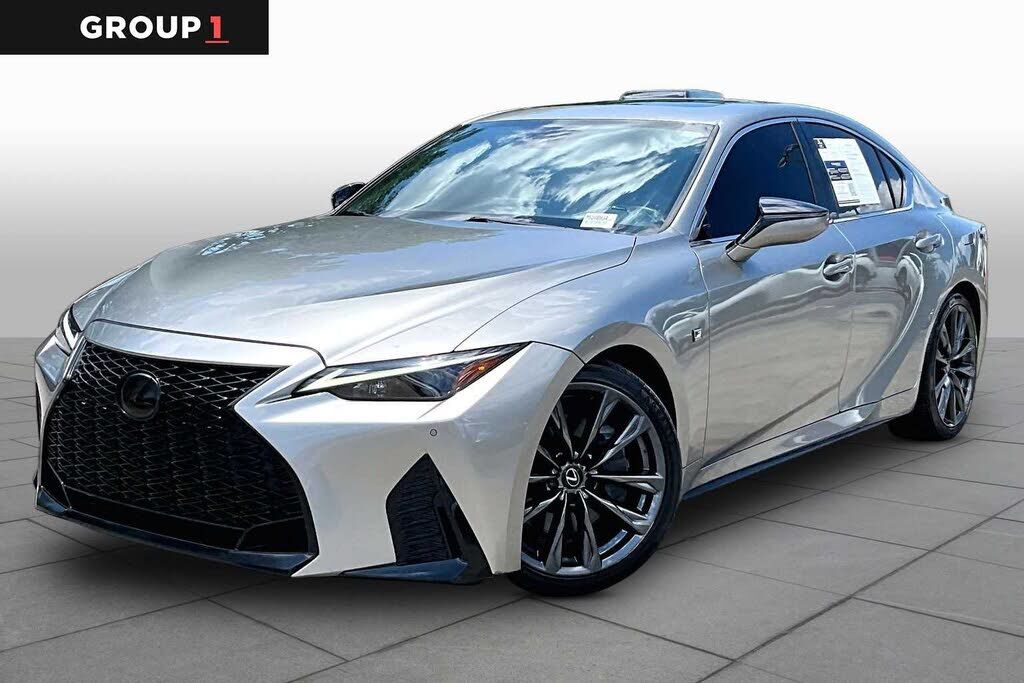 2021 LEXUS IS