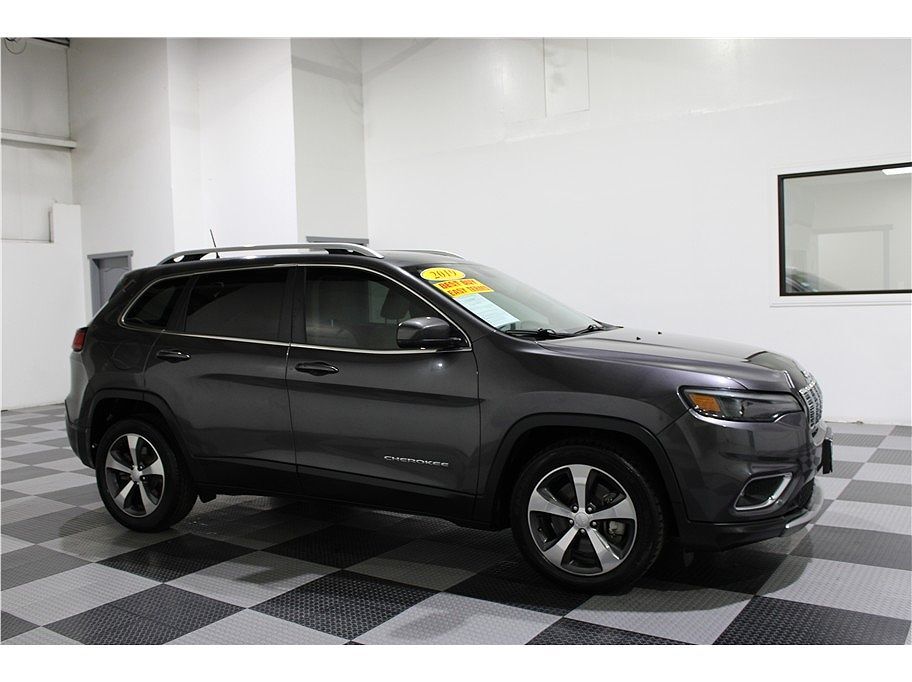 2019 JEEP Cherokee
