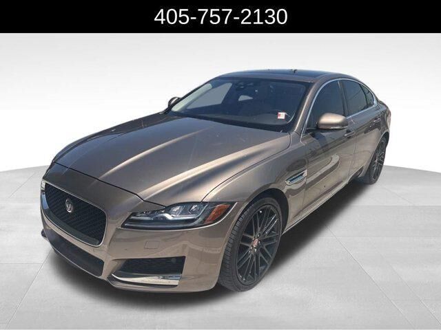 2017 JAGUAR XF