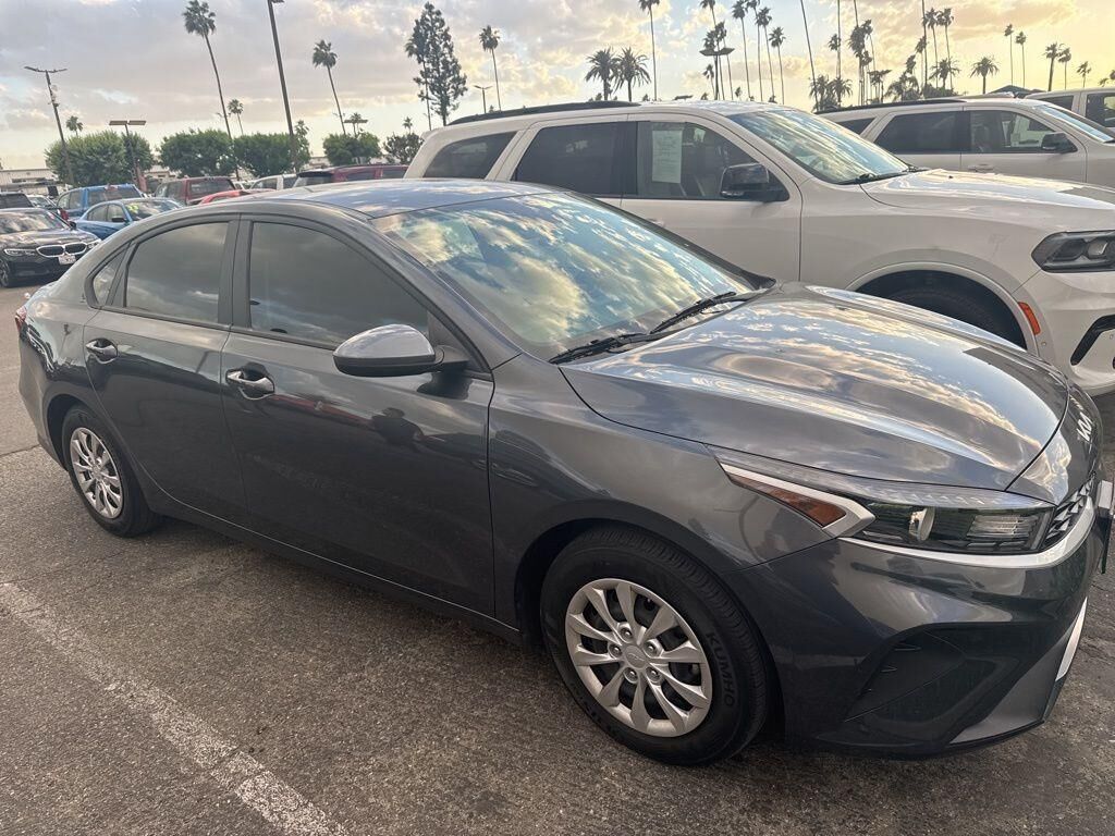 2023 KIA Forte