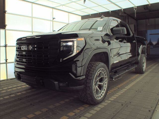 2023 GMC Sierra