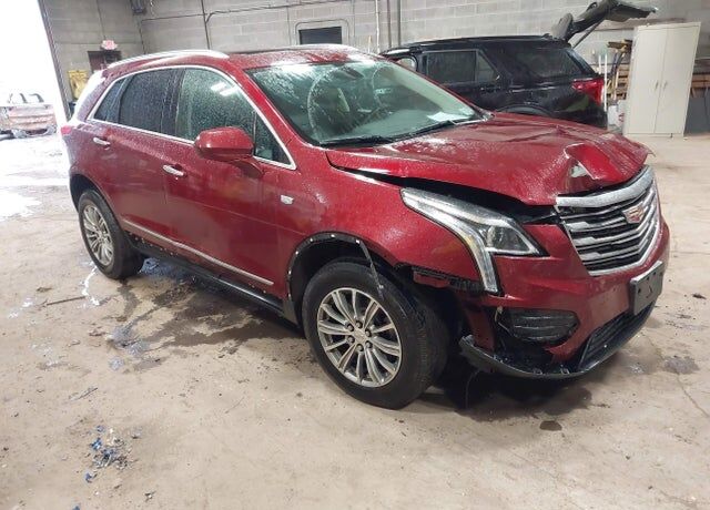 2017 CADILLAC XT5