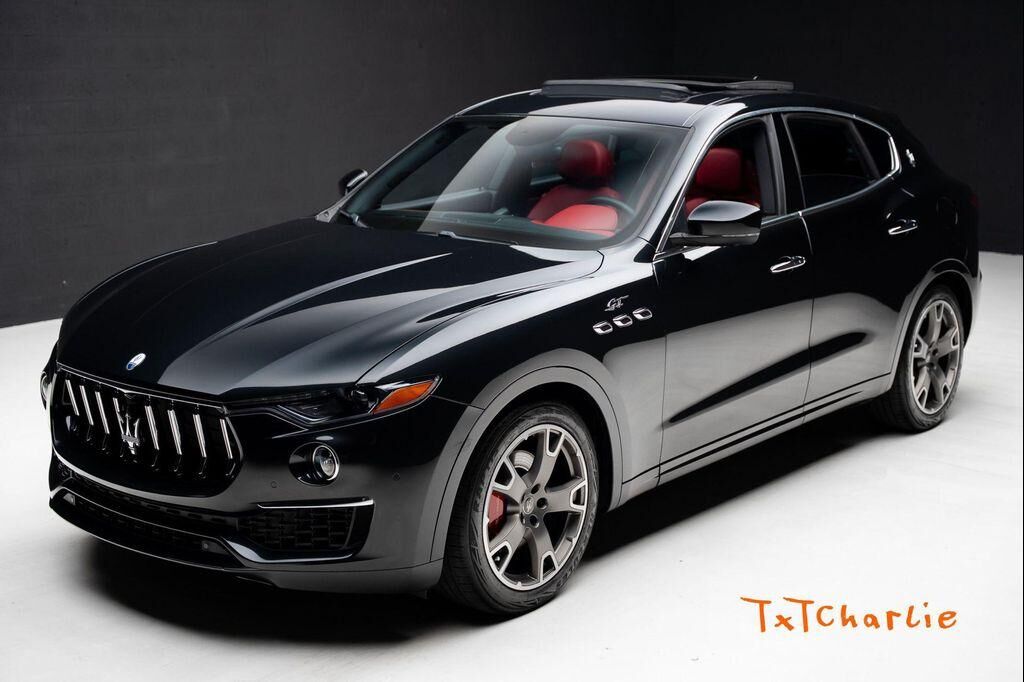 2022 MASERATI Levante