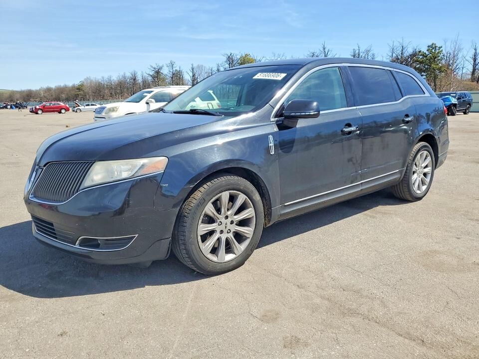 2013 LINCOLN MKT