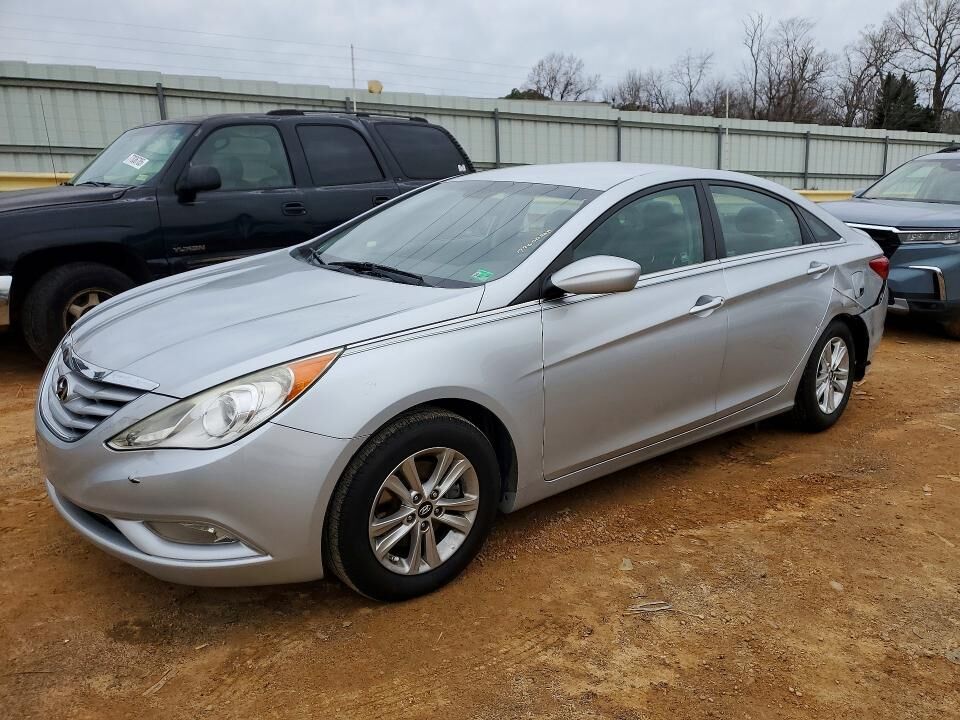 2013 HYUNDAI Sonata