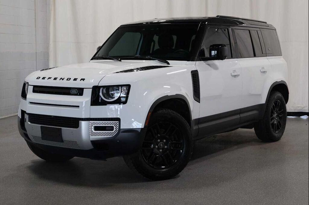 2022 LAND ROVER Defender