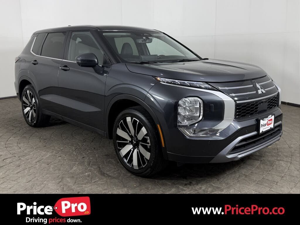 2025 MITSUBISHI Outlander