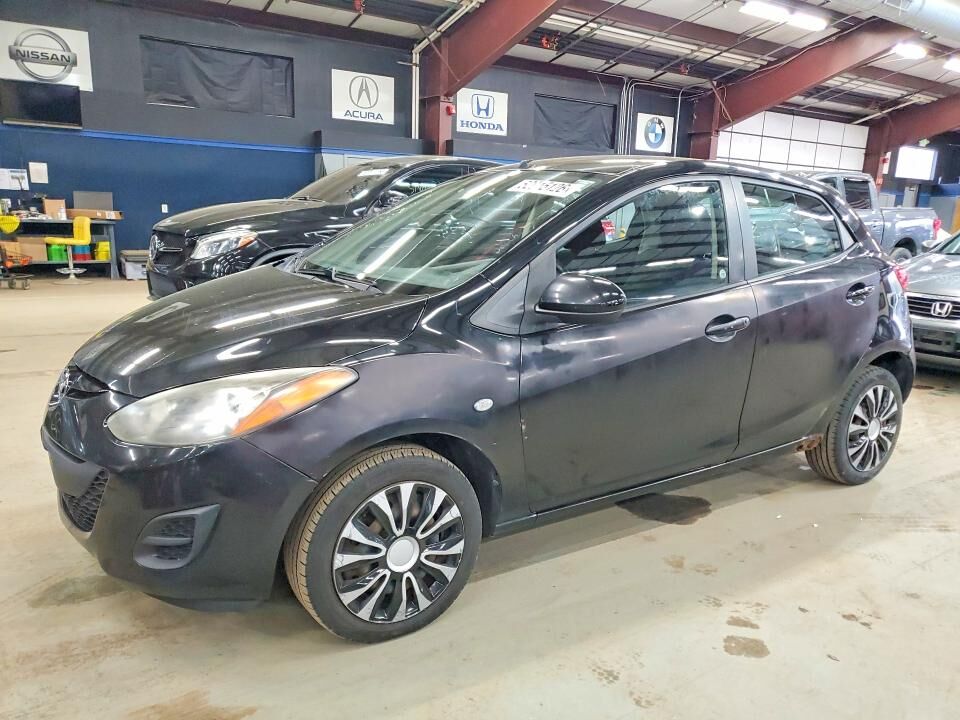 2013 MAZDA Mazda2