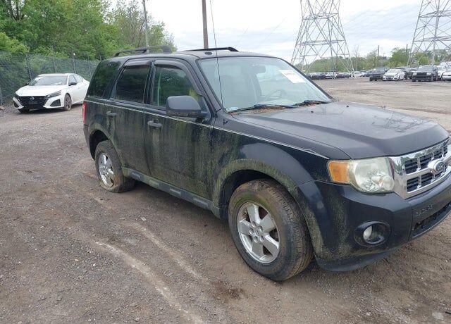 2010 FORD Escape