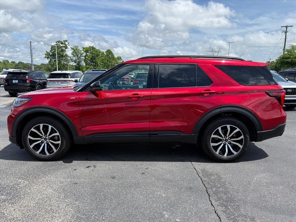 2025 FORD Explorer