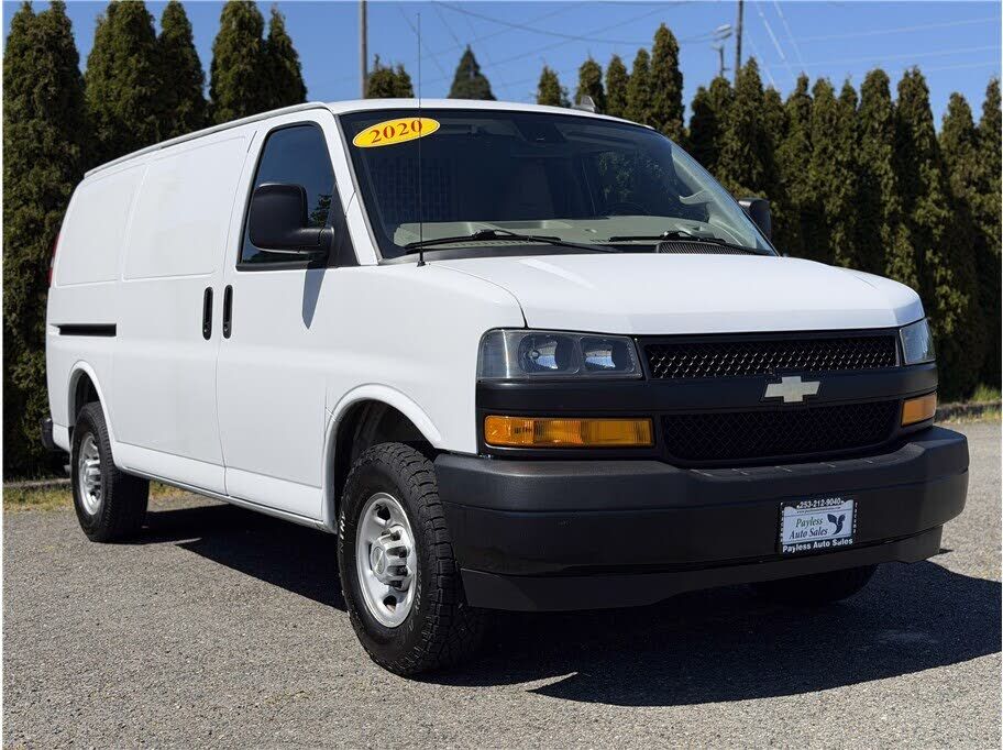 2020 CHEVROLET Express