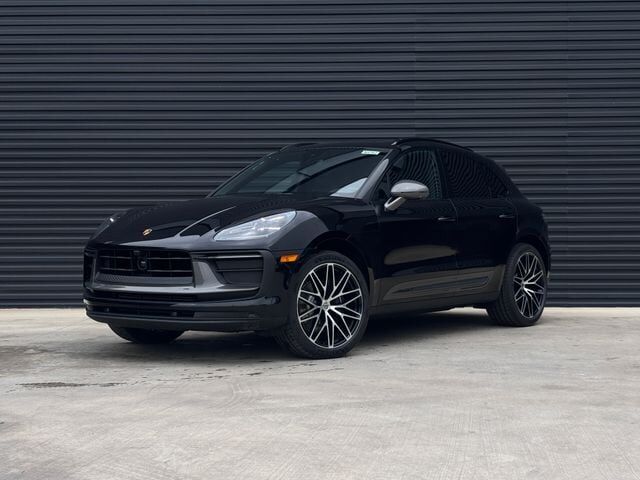 2026 PORSCHE Macan