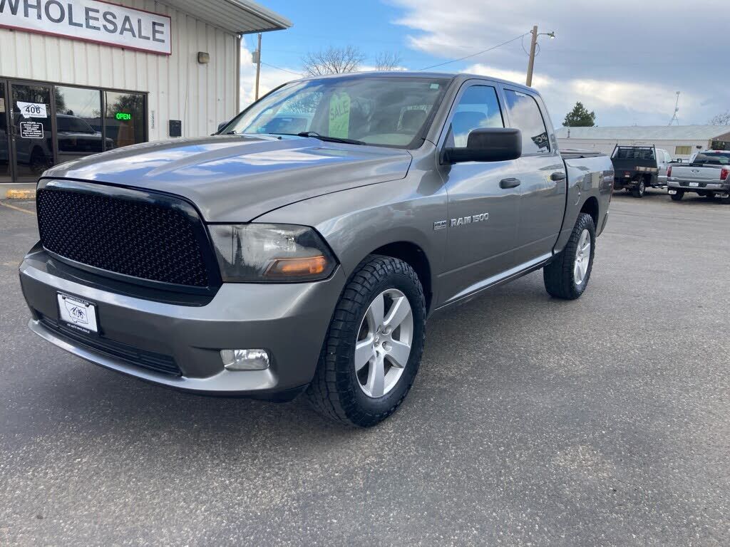 2012 DODGE Ram