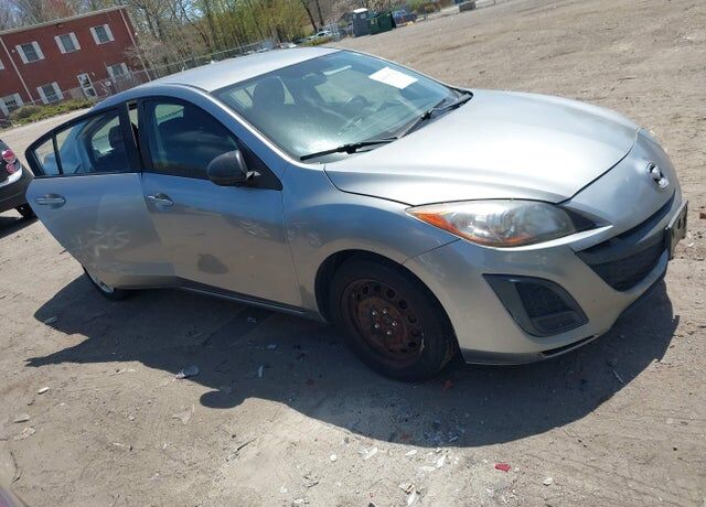 2011 MAZDA Mazda3