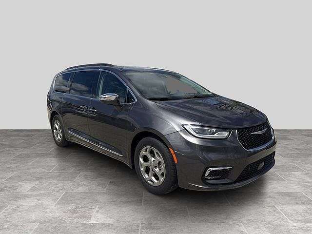 2022 CHRYSLER Pacifica