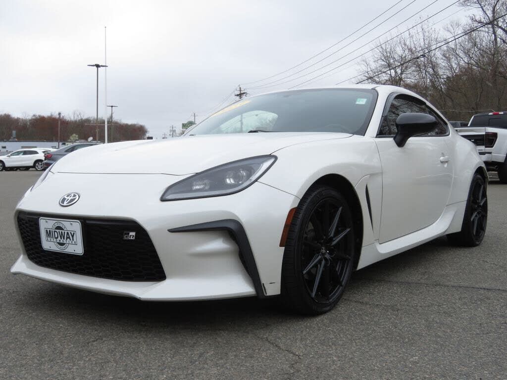 2023 TOYOTA GR86