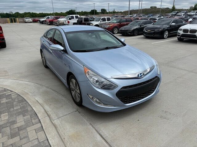 2013 HYUNDAI Sonata