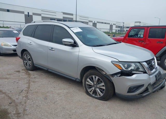 2019 NISSAN Pathfinder