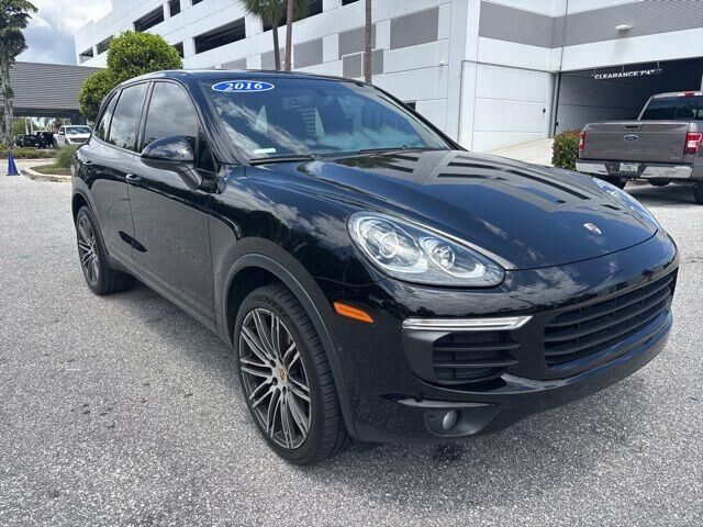 2016 PORSCHE Cayenne