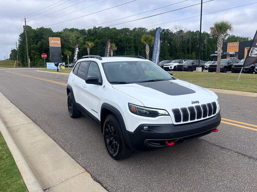 2022 JEEP Cherokee